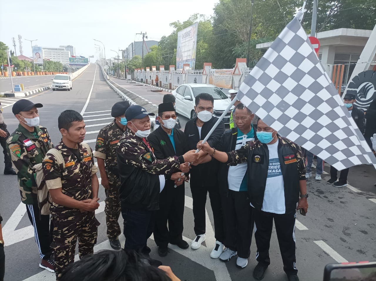 Lepas Jalan Santai Ansor, Kader NU Doakan PHS Jadi Gubernur