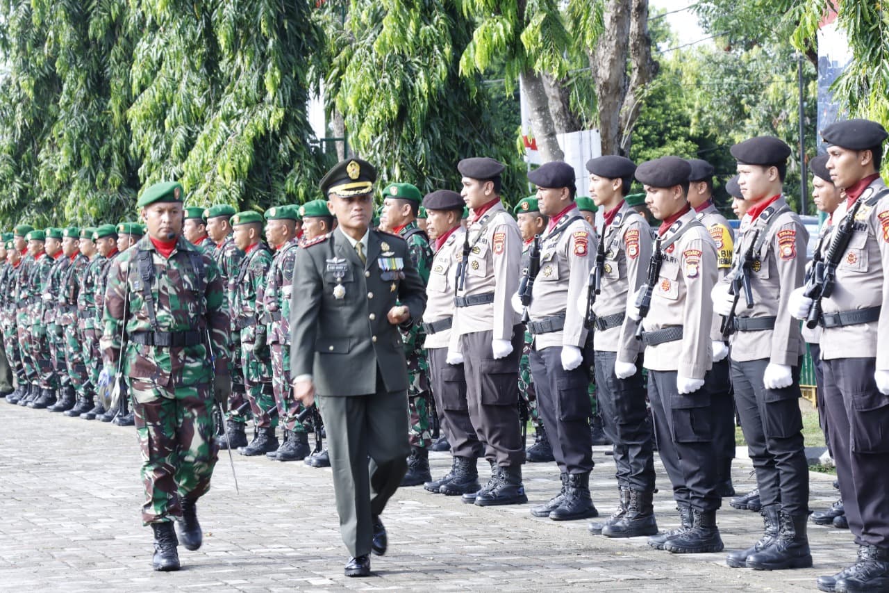 Kapolres Bulukumba Hadiri Upacara Peringatan HUT TNI Ke -77 Tahun 2022