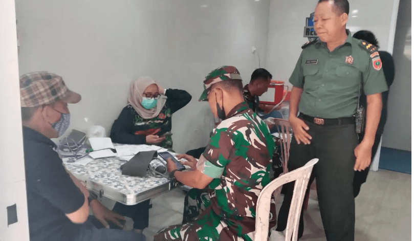 Pemerintah Kecamatan Mariso, TNI dan Polri Bersinergi Gelar Vaksinasi