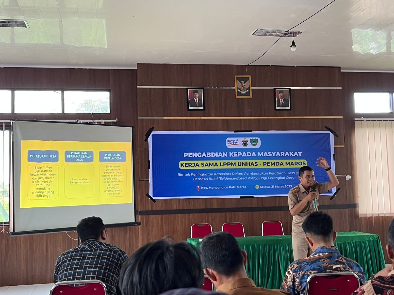 Kerjama Pemda Maros, Tim Pengabdian Kepada Masyarakat LPPM Unhas Gelar Bimtek Pembentukan Perdes di Moncongloe