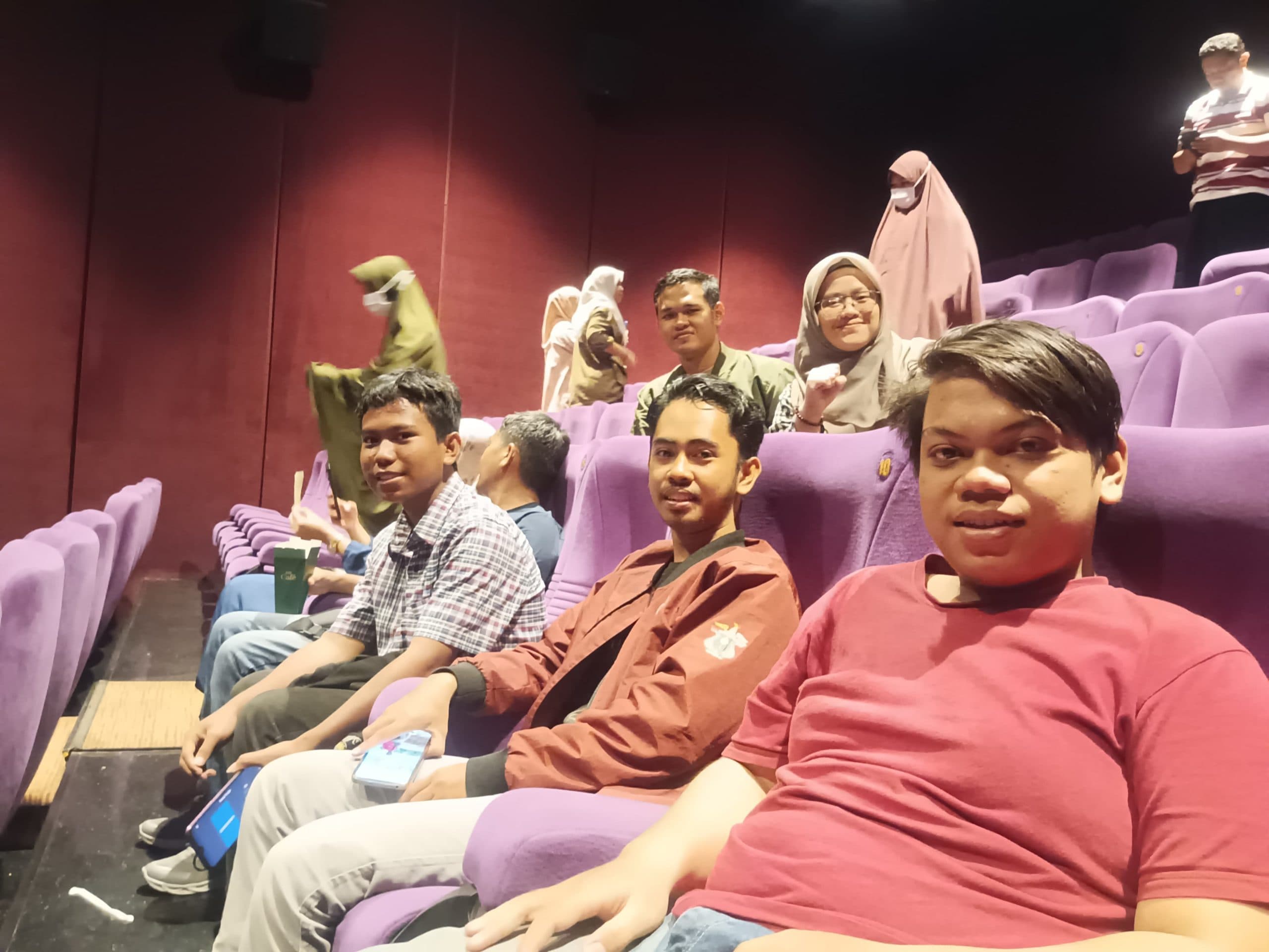 Lewat Nobar Film, Kader IMM Unhas Hingga Eks BEM Unhas Teladani Buya Hamka