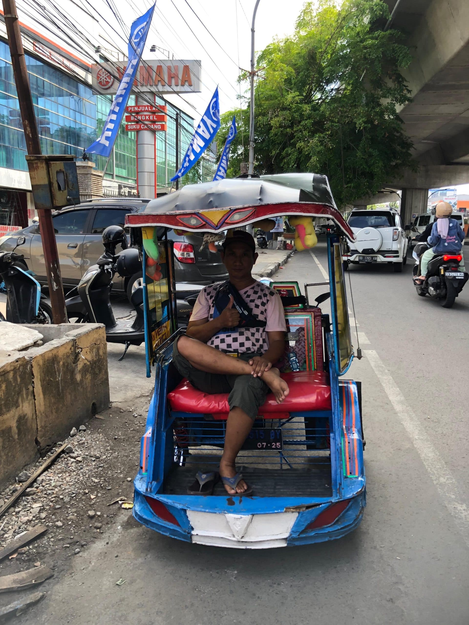Bapak Seorang Driver Bentor yang Berusaha Mencukupi Kebutuhan Keluarganya