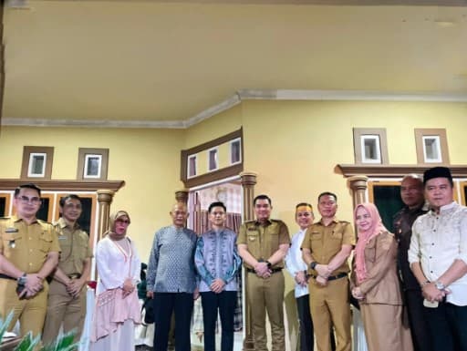 Dt. Toembijo & Dt. Mangkuto Alam Gelar acara Tasyakuran Buka Puasa Bersama Anak Panti Asuhan di Takalar