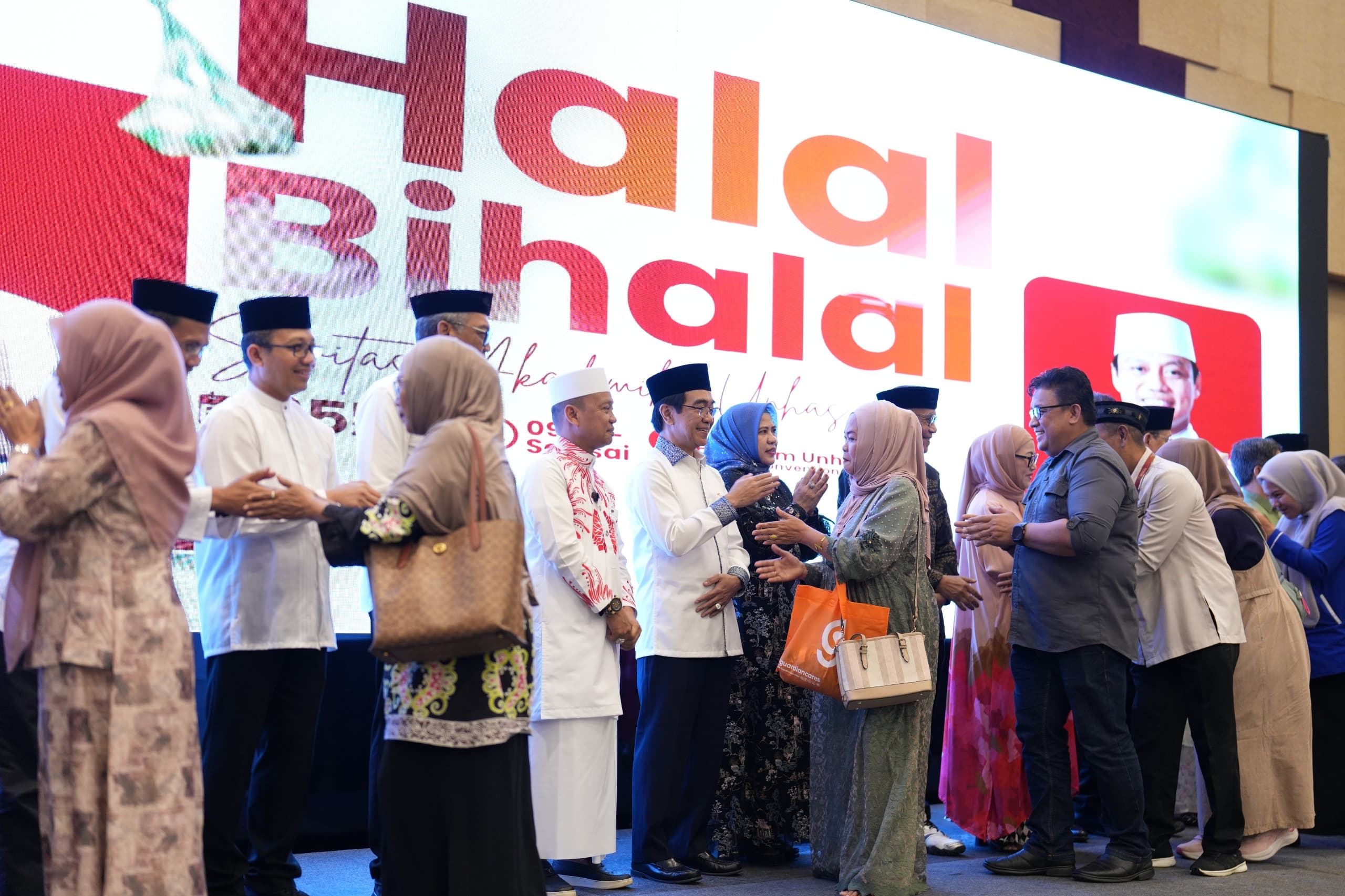 Perkuat Kebersamaan Pasca Libur Lebaran, Sivitas Akademika Unhas Gelar Halal Bihalal