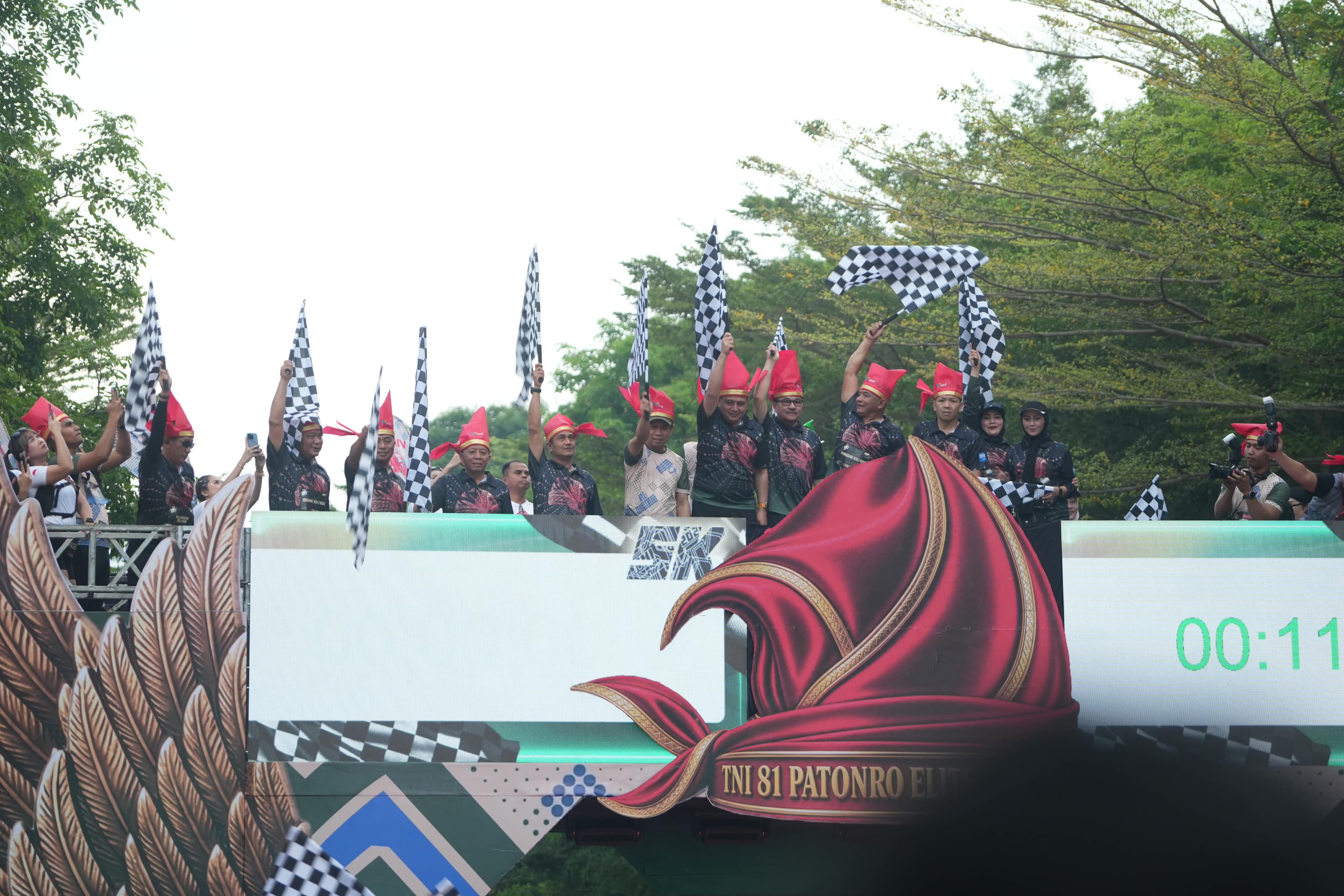 Wali Kota Makassar dan Pangdam XIV Hasanuddin Lepas Ribuan Peserta Patonro Elite Run 2026